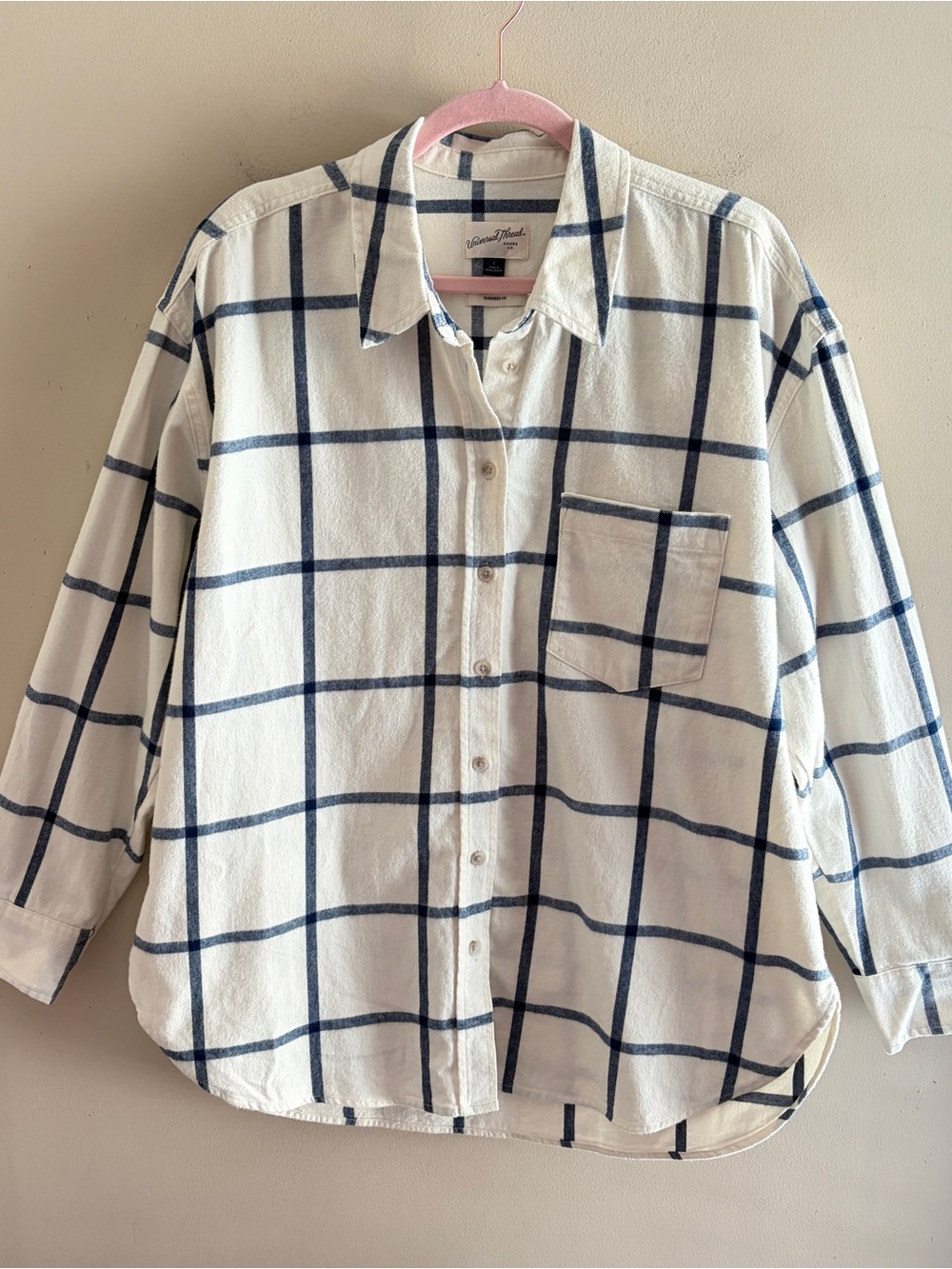 UNIVERSAL THREAD Oversized Flannel Long-Sleeve Button-Down, White Plaid, Large - Picture 2 of 11